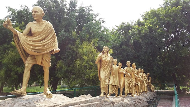 Freedom Fighter's Park - Freedom Fighter's Park, 8J3W+4CW, Chamaraja Double Road, Subbarayanakere, Chamrajpura, Mysuru, Karnataka 570004, India