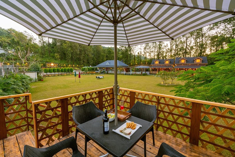 SaffronStays The Woods - SaffronStays The Woods 9443+M4F, Vidyasagar Marg, Kulhan, Dehradun, Gujrami, Uttarakhand 248013, India