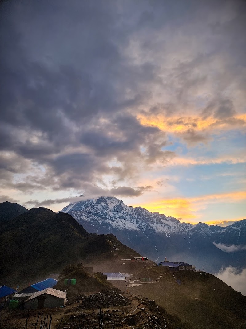 High Camp Mardi Himal - High Camp Mardi Himal CVJ8+V9X, Lwang Ghalel 33700, Nepal