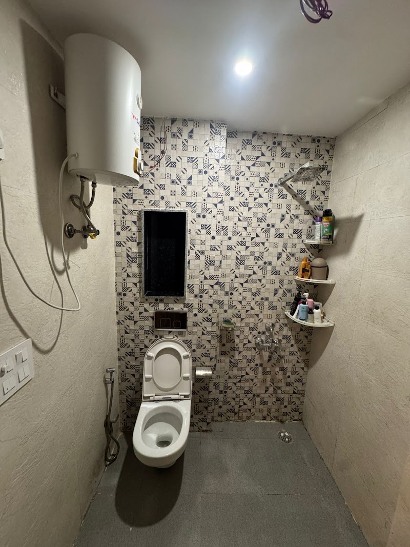 Parivar Co-living - Parivar Co-living, T 16/14, T Block, DLF Phase 3, Sector 24, Gurugram, Haryana 122002, India