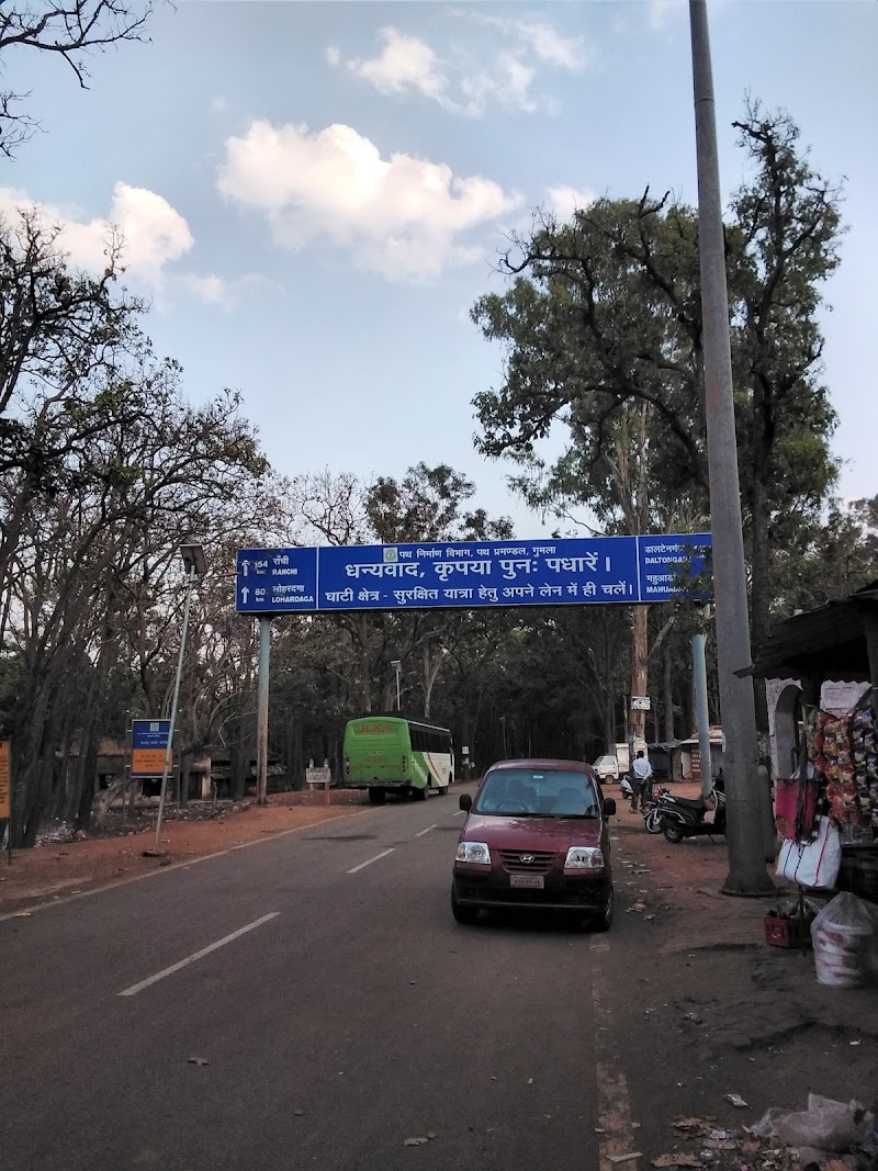 Netarhat Bus stop