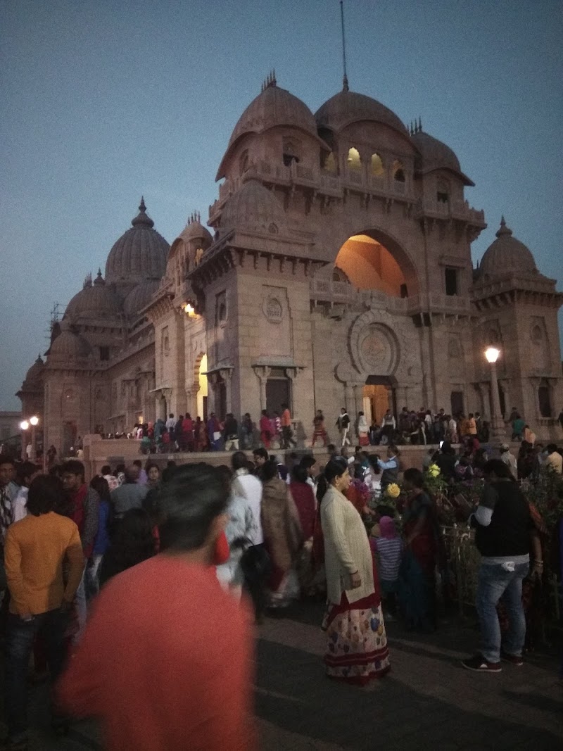 Vivekananda Park - Vivekananda Park, Paschim Putiary, Kolkata, West Bengal 700082, India
