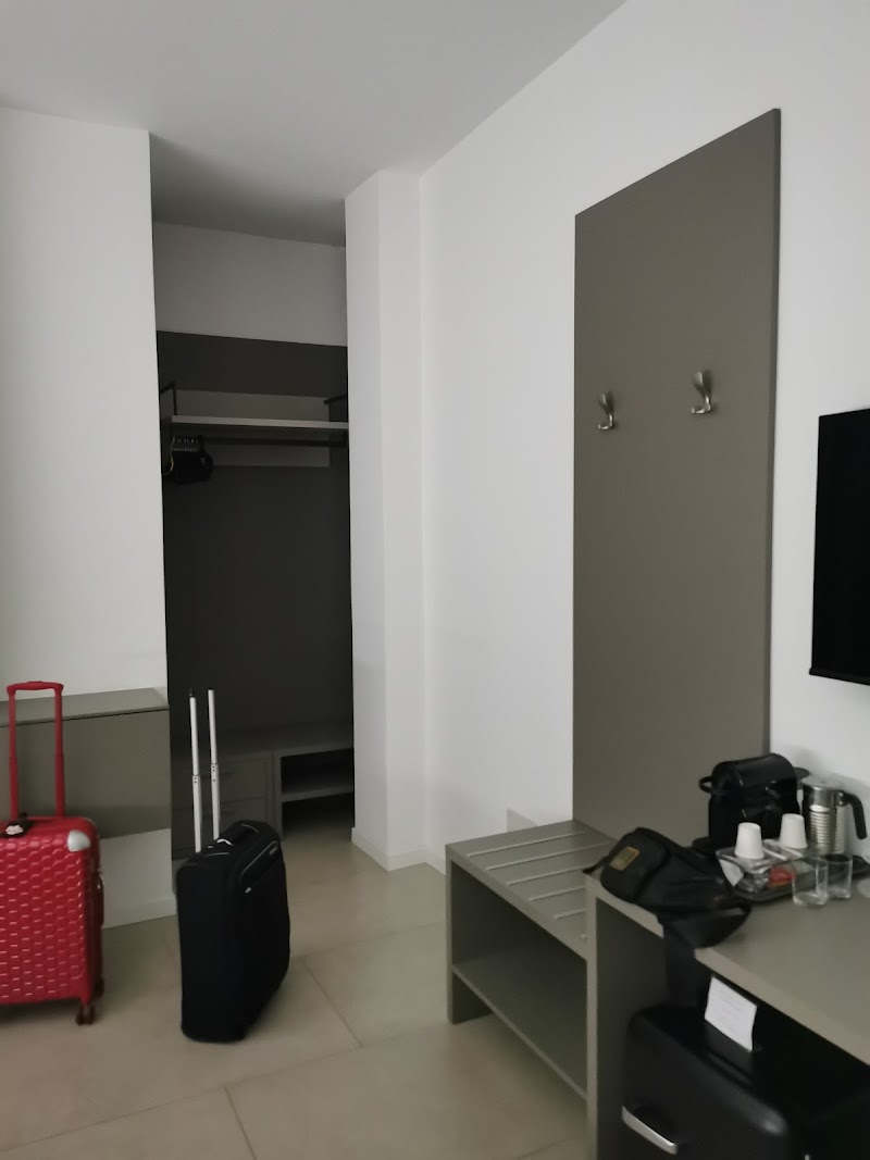 Luxury Station Suite - Luxury Station Suite, Via Giovanni Amendola, 15, 40121 Bologna BO, Italy