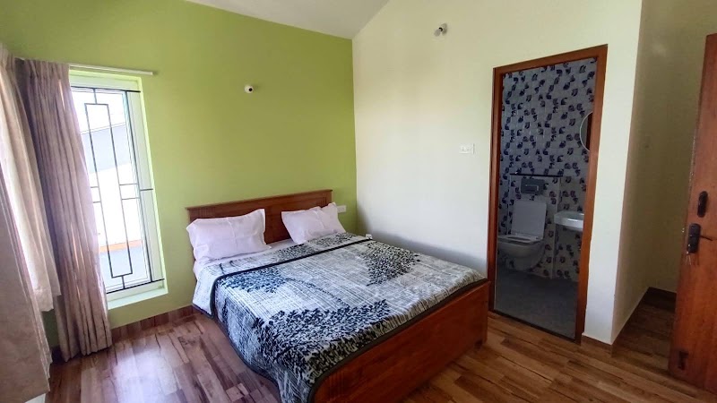 Dwaraka Home Stay (Rose garden enclave II) - Dwaraka Home Stay (Rose garden enclave II) CM2G+9FF, West Mere, Ooty, Tamil Nadu 643004, India