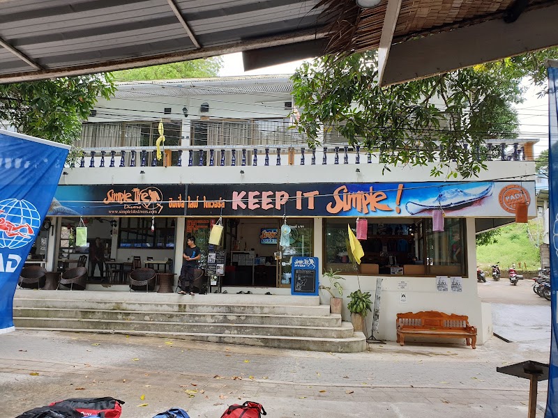 Simple Life Divers