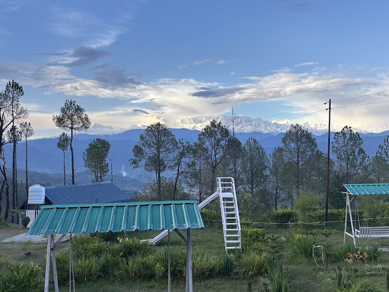Lap of himalayas resort kausani - Lap of himalayas resort kausani, Kausani, Dyorana, Uttarakhand 263639, India