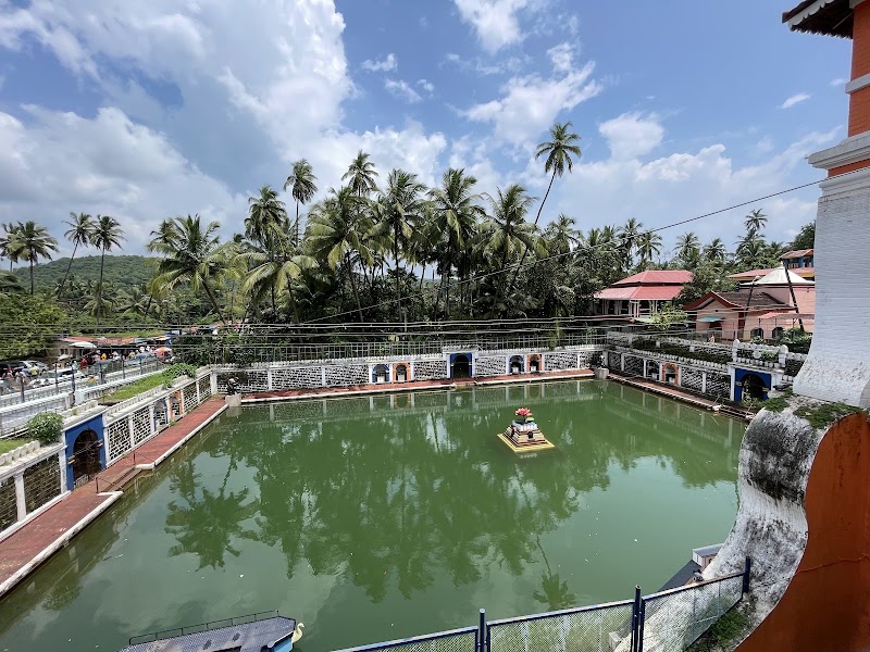 Shree Mangesh temple - Shree Mangesh temple 240, Dinanath Mangeshkar Rd, Mangeshi village, Mardol, Priol, Goa 403404, India