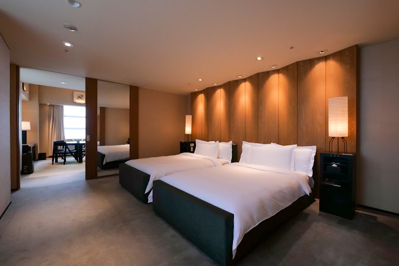 Park Hyatt Tokyo - Park Hyatt Tokyo 2, 3-chōme-7-1 Nishishinjuku, Shinjuku City, Tokyo 163-1055, Japan