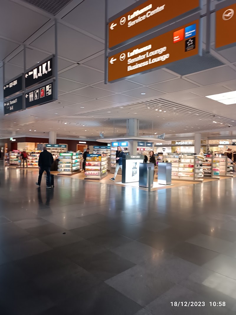 Vorfahrt Terminal 1 Modul C - Vorfahrt Terminal 1 Modul C, Terminalstraße Mitte, 85356 Oberding, Germany