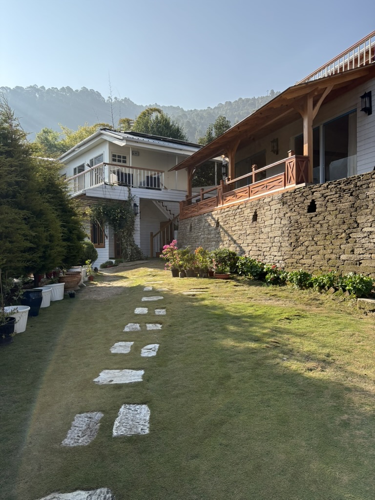 Ambrosia Peora - Ambrosia Peora near Mukteshwar, Talla, Peora, Uttarakhand 263158, India
