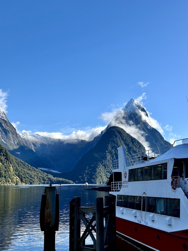 Milford Sound Lookout - Milford Sound Lookout, 79 Milford Sound Highway, Milford Sound 9679, New Zealand