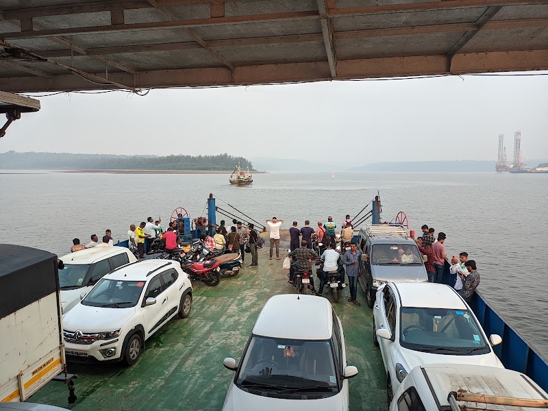 Tawsal Ferry Boat - Tawsal Ferry Boat, MH SH4, Tavsal, Guhagar, Tavasal, Maharashtra 415614, India