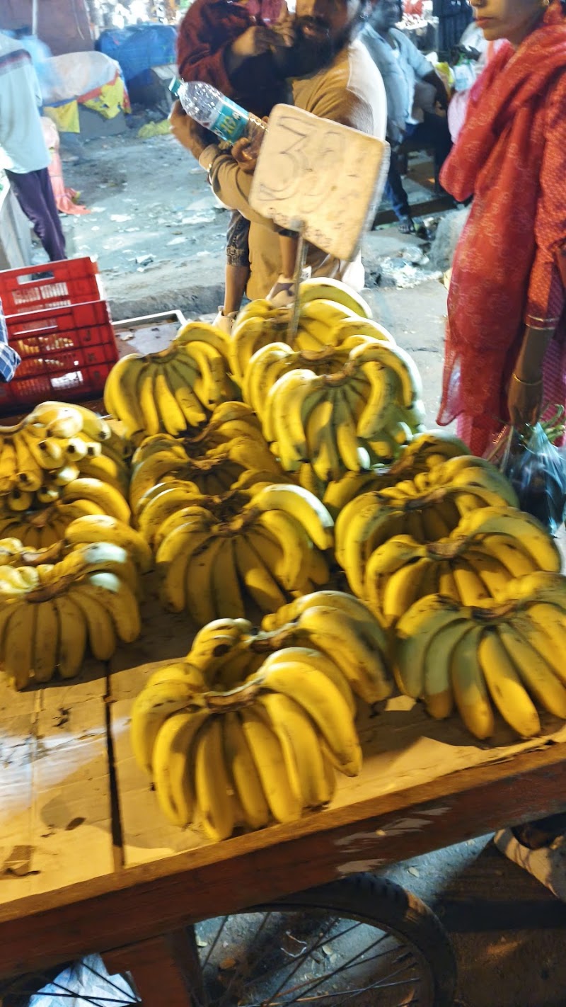 Chickpet Market - Chickpet Market XHCG+9G8, Huriopet, Chickpet, Bengaluru, Karnataka 560053, India