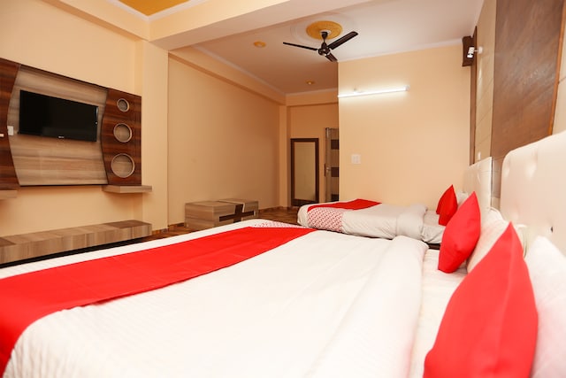 OYO 30845 Hotel Welcome - OYO 30845 Hotel Welcome Moien, Chintpurni, Himachal Pradesh 177110, India