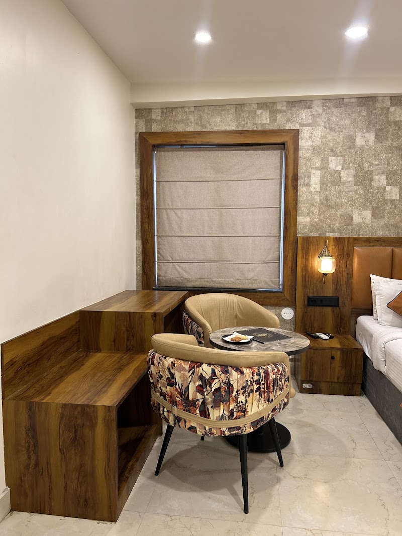 Hotel Orange - Hotel Orange City Heart Commercial Complex, Plot No-285, near Old Post Office Lane, Budheswari Colony, Laxmisagar, Bhubaneswar, Odisha 751006, India