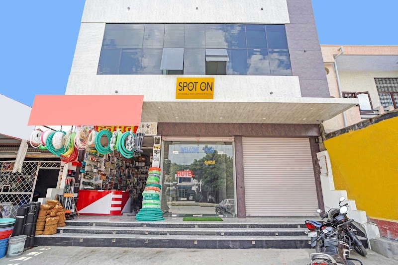 Hotel O Aagman - Hotel O Aagman Gayatri Enclave, Police Station, near Savina, Shilp nagar, Titrdi, Savina, Udaipur, Gordhan Vilas Rural, Rajasthan 313001, India