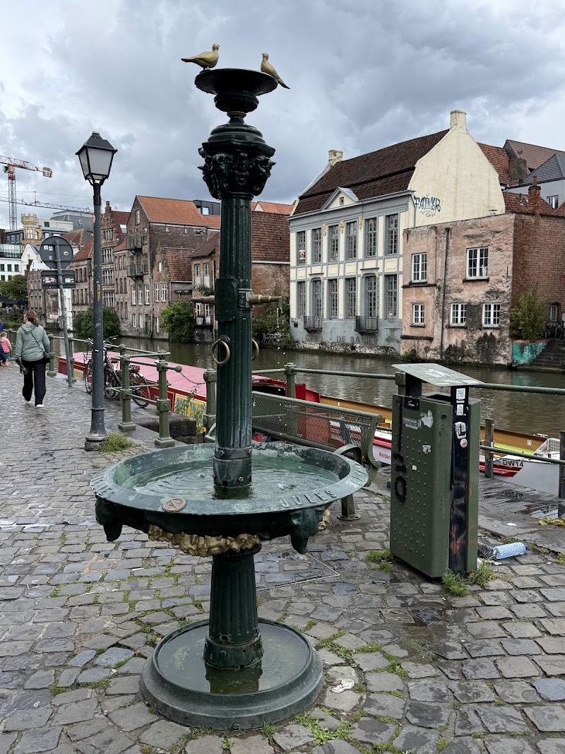Legends of Gent Free & Private Walking Tours - Legends of Gent Free & Private Walking Tours, Sint-Michielsplein 21, 9000 Gent, Belgium