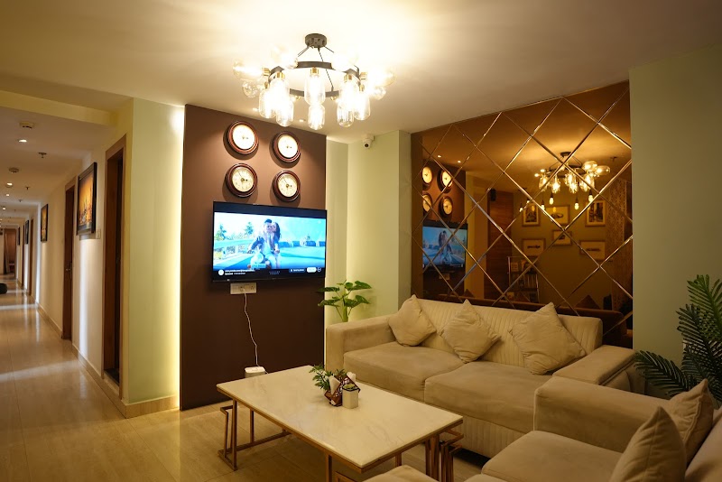 Silkhouse Premier Hotel - Silkhouse Premier Hotel 5th floor, Besides Harilal's sweets, KV complex, Bailey Rd, RPS More, Kaliket Nagar, Patna, Bihar 801503, India