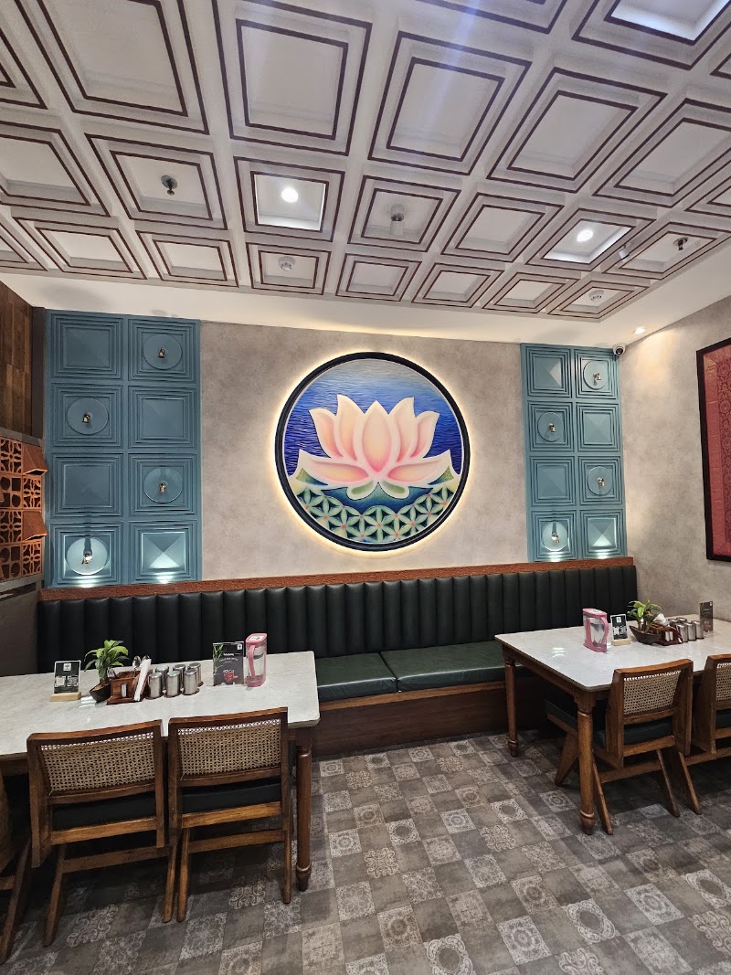 Shree Gomateshwara Bhavan - Shree Gomateshwara Bhavan Shop NO, Ground Floor, Shree Balaji Enclave, 1 & 2, behind Evershine Mall, Malad, Chincholi Bunder, Malad West, Mumbai, Maharashtra 400064, India