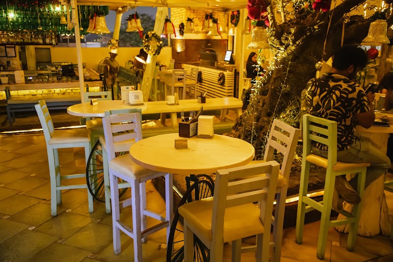Fenny's Lounge & Kitchen - Fenny's Lounge & Kitchen 3rd Floor, WJP7+39W, 115, 80 Feet Rd, above Starbucks, 7th Block, Koramangala, Bengaluru, Karnataka 560095, India