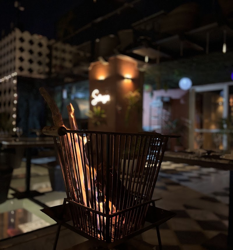 Serasa Multi Cuisine Rooftop Restaurant - Serasa Multi Cuisine Rooftop Restaurant 5th Floor 31A, Adarsh Complex, Mehta Ji ki Bari, Gulab Bagh Rd, Old City, Brahmpuri, Udaipur, Rajasthan 313001, India