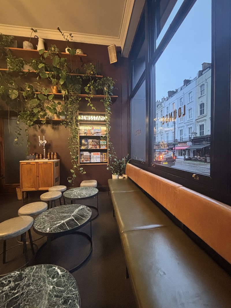 Monmouth Coffee at The Pilgrm - Monmouth Coffee at The Pilgrm 25 London St, Tyburnia, London W2 1HH, UK