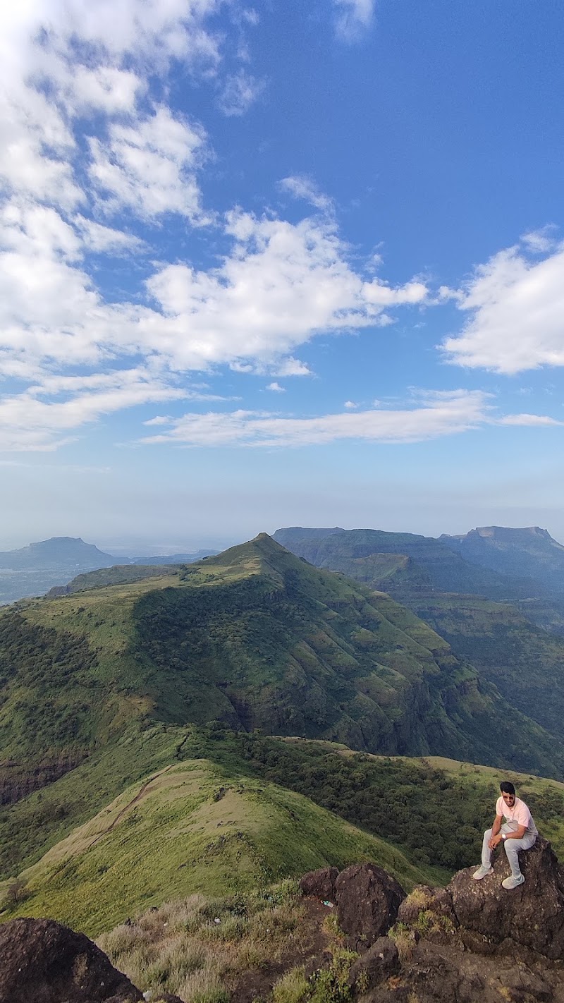 Kalsubai Peak - Kalsubai Peak Kalsubai Peak, Baari, Maharashtra 422604, India