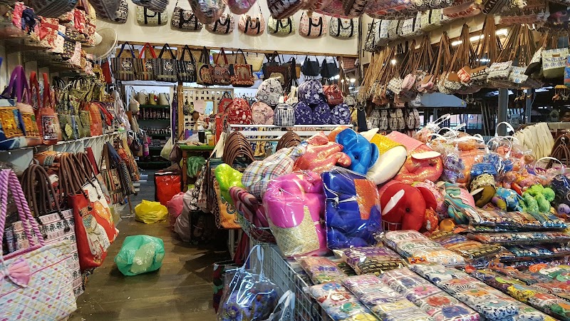 Pattaya Floating Market - Pattaya Floating Market 451 304 หมู่ที่ 12 Sukhumvit Rd, ตำบล บางละมุง, Amphoe Bang Lamung, Chang Wat Chon Buri 20150, Thailand