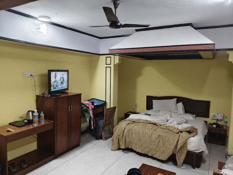 Hotel Palace Plaza - Hotel Palace Plaza, 2716, Sri Harsha Rd, Lashkar Mohalla, Mandi Mohalla, Mysuru, Karnataka 570001, India