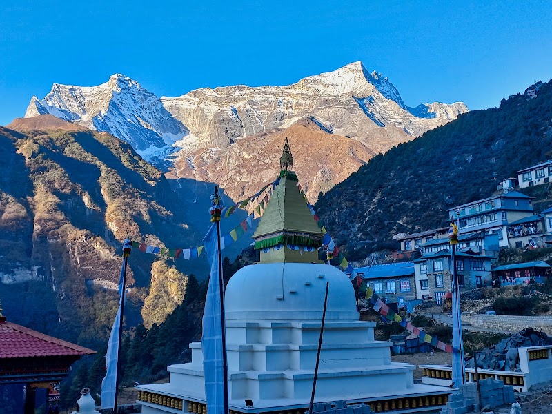 Namche Bazaar Stupa