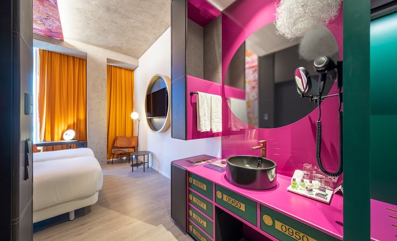 Hotel nhow Frankfurt - Hotel nhow Frankfurt, Brüsseler Str. 1-3, 60327 Frankfurt am Main, Germany