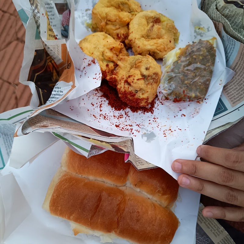 Kadam's Famous Vada Pav Center - Matheran - Kadam's Famous Vada Pav Center - Matheran, X7QC+38H, Matheran, Maharashtra 410102, India