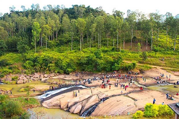 Chaparai Water Cascade - Chaparai Water Cascade, 7QRX+W3M, Way to, mandalam, Araku Valley, Dumbriguda, Andhra Pradesh 531151, India