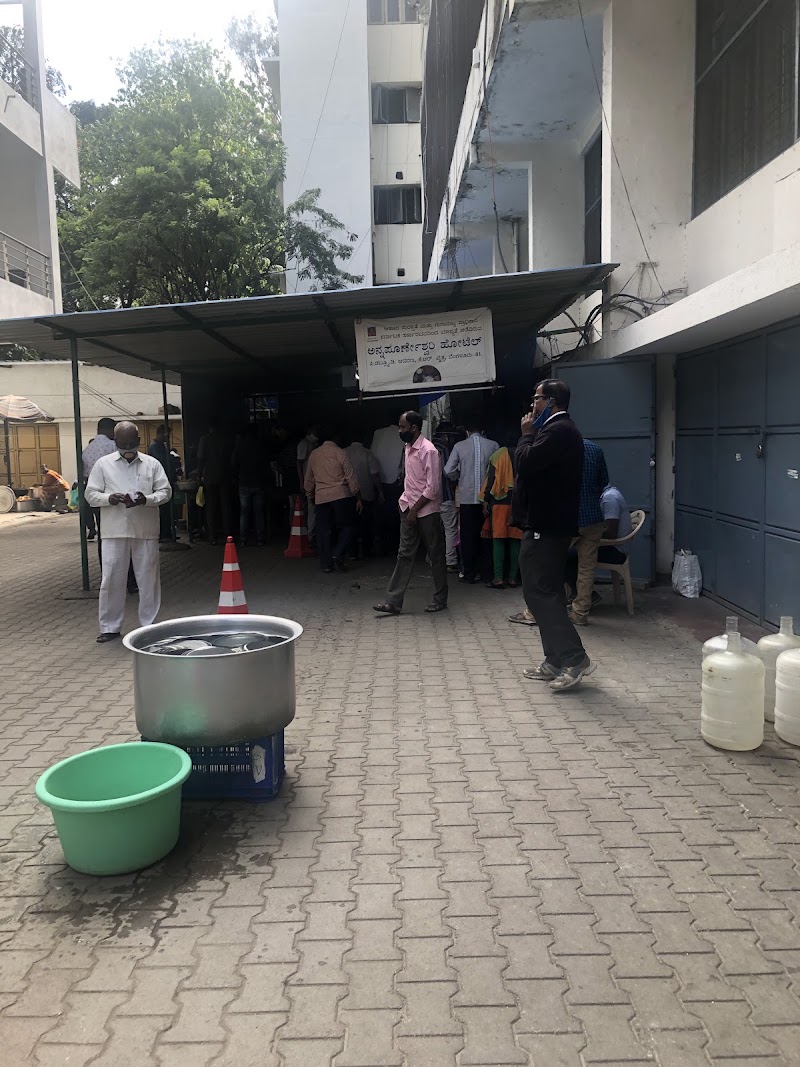 Annaporneshwari hotel - Annaporneshwari hotel Unit, 1st Floor, PWD Annexe Building, Project Implementation, Nunegundlapalli, Ambedkar Veedhi, K.R. Circle, Bengaluru, Karnataka 560001, India