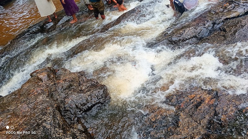 Magajahalli Abbi Falls - Magajahalli Abbi Falls Devaladakere, Karnataka 573165, India