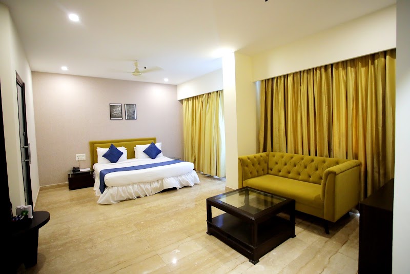 BELLMONT HOTEL - BELLMONT HOTEL 14/1, opp. Botanical Garden Metro Station, Harijan Basti, Arun Vihar, Sector 37, Noida, Uttar Pradesh 201303, India