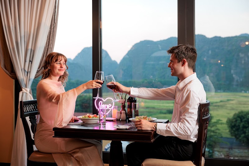 Tam Coc Holiday Hotel & Spa - Tam Coc Holiday Hotel & Spa, Đội 1, Văn Lâm, Nam Hoa Lư, Ninh Bình 08000, Vietnam
