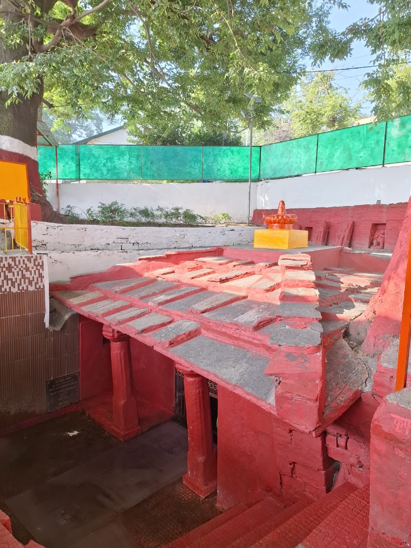Shree Sidh Baba Bholanath Ji Mandir - Shree Sidh Baba Bholanath Ji Mandir, HMR3+R5H, Thana Bazar Rd, Thana Bazar, Dharanaula, Almora, Bhaisori, Uttarakhand 263601, India