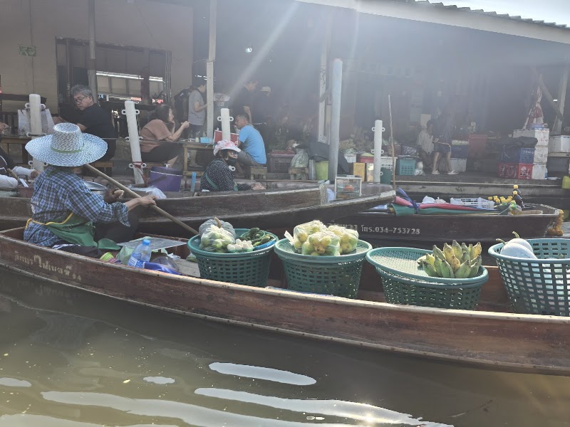 Tha Kha Floating Market - Tha Kha Floating Market Tha Kha, Amphawa District, Samut Songkhram 75110, Thailand