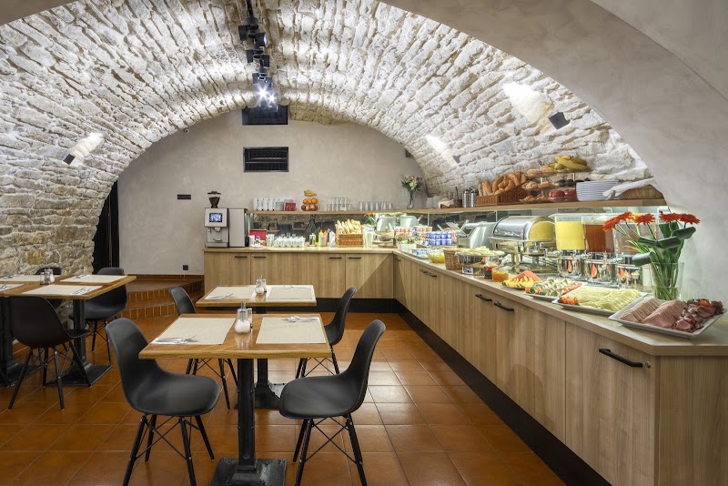 Hotel Mucha - Hotel Mucha, Sokolovská 65/26, 186 00 Praha 8-Karlín, Czechia