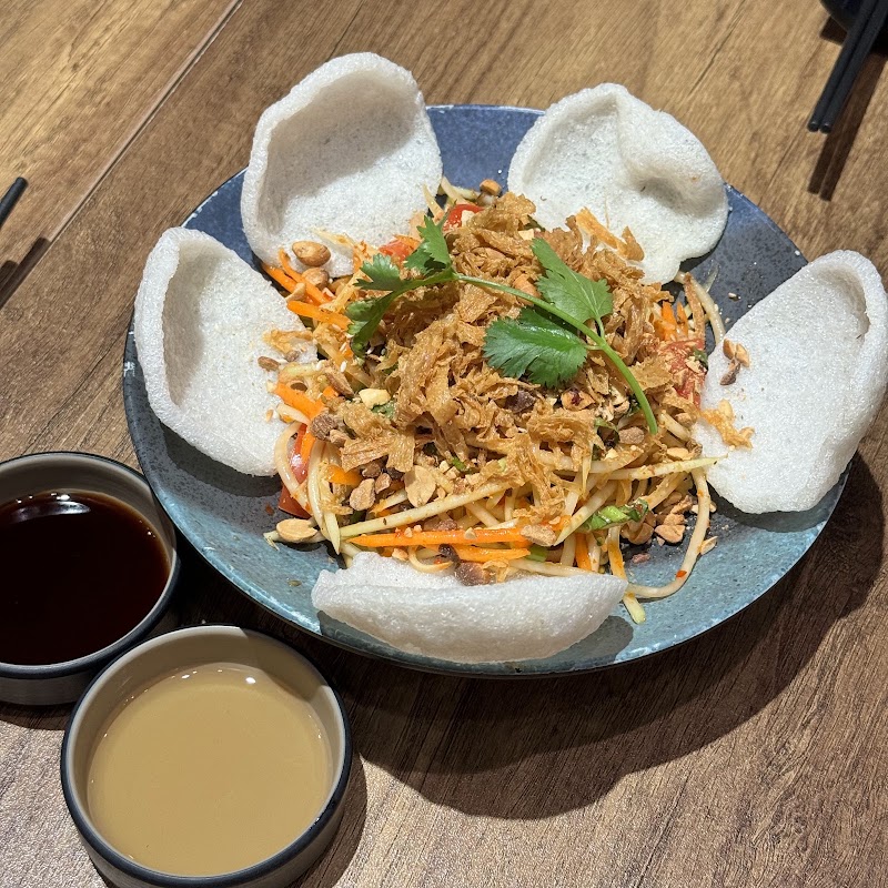 Mầm Vegetarian - Nhà hàng chay Mầm - Mầm Vegetarian - Nhà hàng chay Mầm Sát bên khách sạn 5* Eastin Grand, trước hẻm là Kichi Kichi, gần chùa Đại Giác, 197 Đ. Nguyễn Văn Trỗi, Phú Nhuận, Hồ Chí Minh 70000, Vietnam