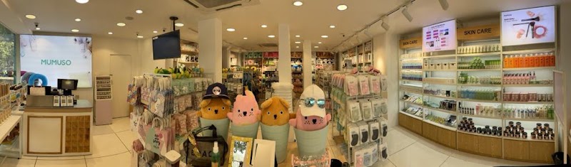 MUMUSO - Bandra, Mumbai | Lifestyle & Gift Store - MUMUSO - Bandra, Mumbai | Lifestyle & Gift Store SHOP NO, SITA MAHAL, 1 & 1A, Linking Rd, opposite to Khar Telephone Exchange, Bandra West, Mumbai, Maharashtra 400052, India