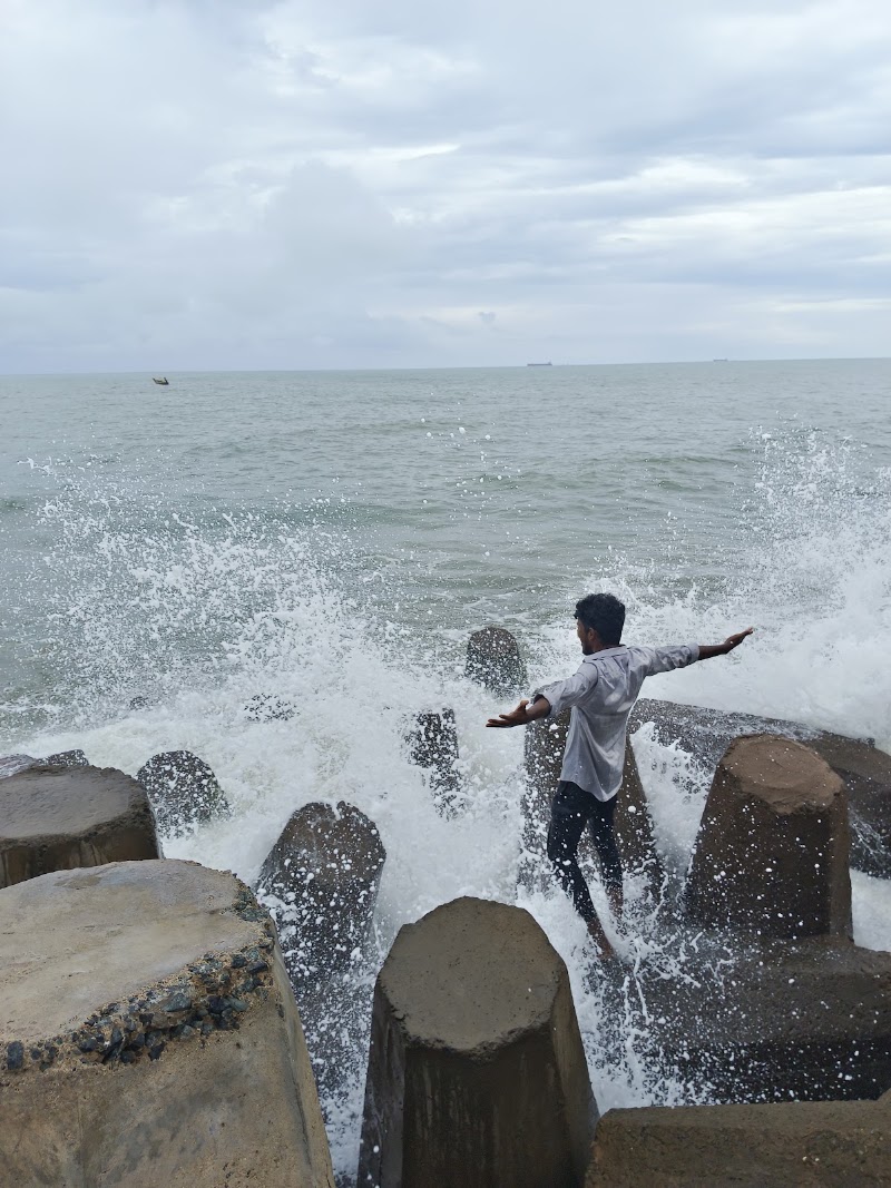 Rock beach view point - Rock beach view point 85F5+PV4, Pynampuram, India