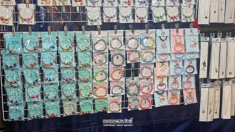 Thepprasit Night Market - Thepprasit Night Market เลขที่ 408/5 Muang Pattaya, Amphoe Bang Lamung, Chang Wat Chon Buri 20150, Thailand