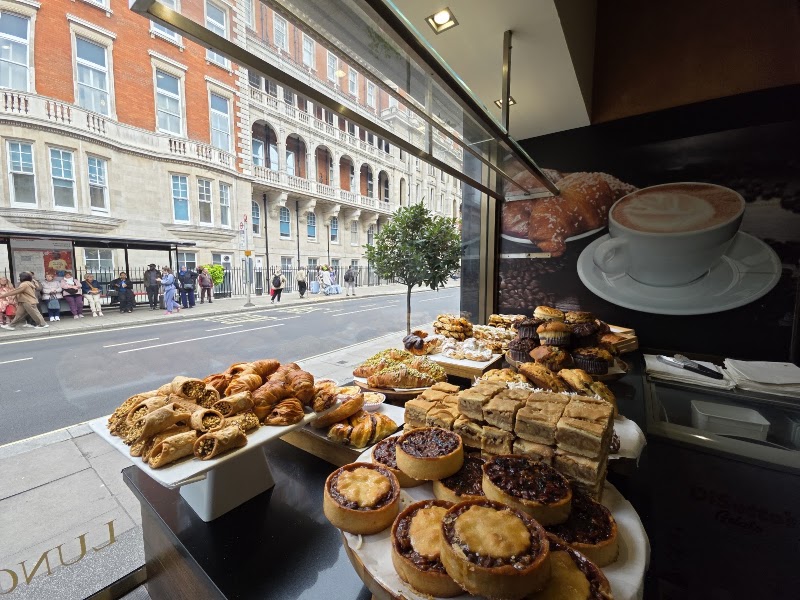 Bonne Bouche Paddington, Coffee Shop & Takeaway - Bonne Bouche Paddington, Coffee Shop & Takeaway 129 Praed St, Tyburnia, London W2 1RL, UK