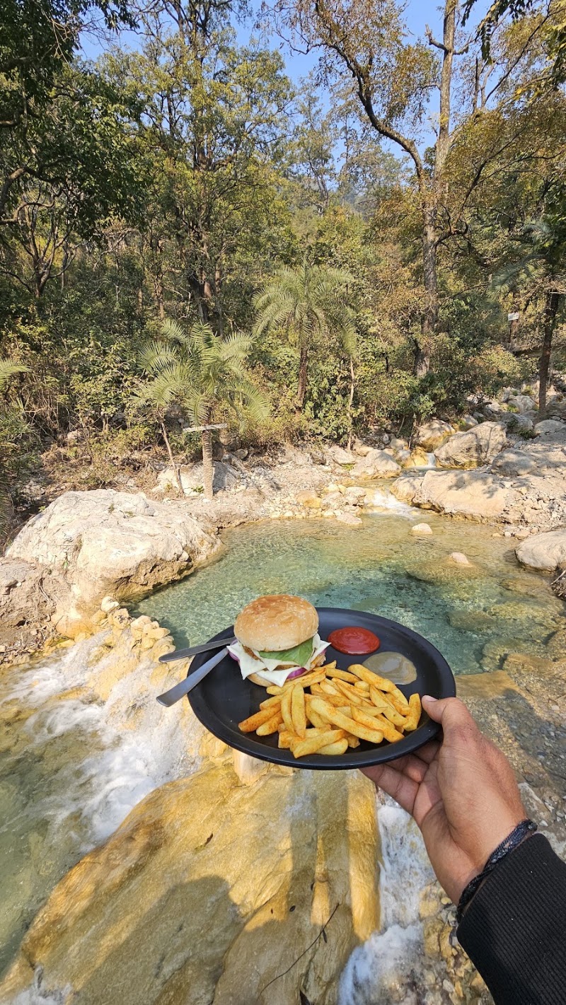 Tapovan Cascades Cafe/Stay - Tapovan Cascades Cafe/Stay Secret Waterfall Rd, Upper Tapovan, Tapovan, Rishikesh, Sakalana, Uttarakhand 249192, India