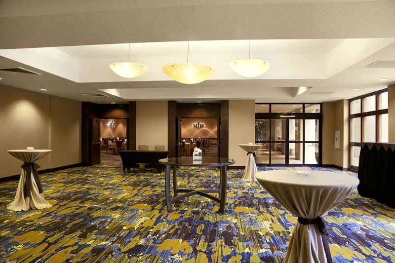 Embassy Suites by Hilton Phoenix Tempe - Embassy Suites by Hilton Phoenix Tempe, 4400 S Rural Rd, Tempe, AZ 85282, USA