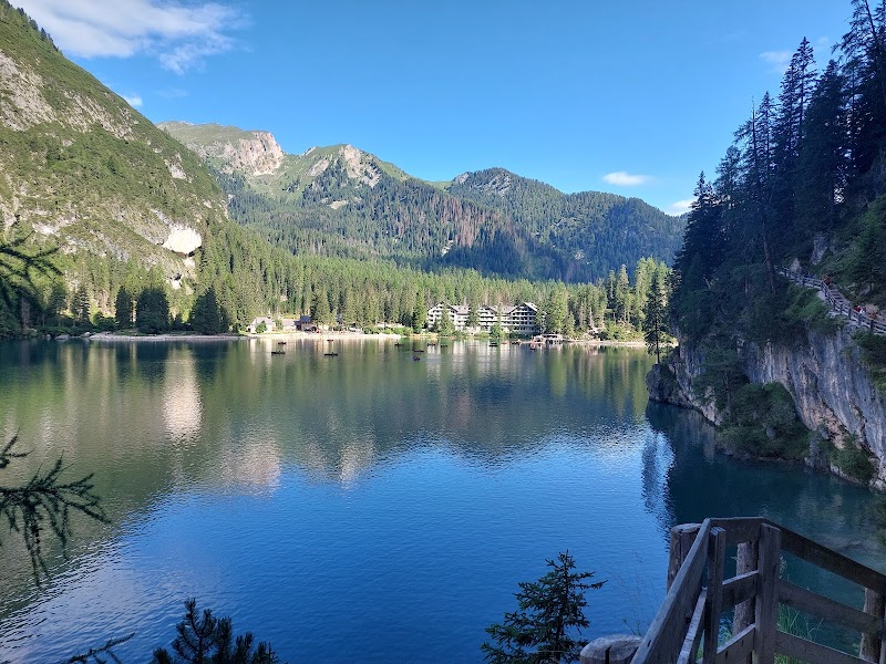 Altes Holzhaus Pragser Wildsee - Altes Holzhaus Pragser Wildsee, 39030 Prags, Autonomous Province of Bolzano – South Tyrol, Italy