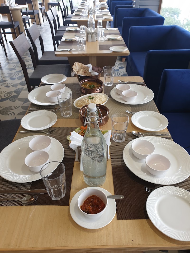 Hotel Notting Hill, Mussoorie (10 Min Walk From Mall Road With Car Parking) - Hotel Notting Hill, Mussoorie (10 Min Walk From Mall Road With Car Parking) Radisson Road, Library Chowk, Mall Rd, above Paid Parking, The Mall Road, Mussoorie, Uttarakhand 248179, India