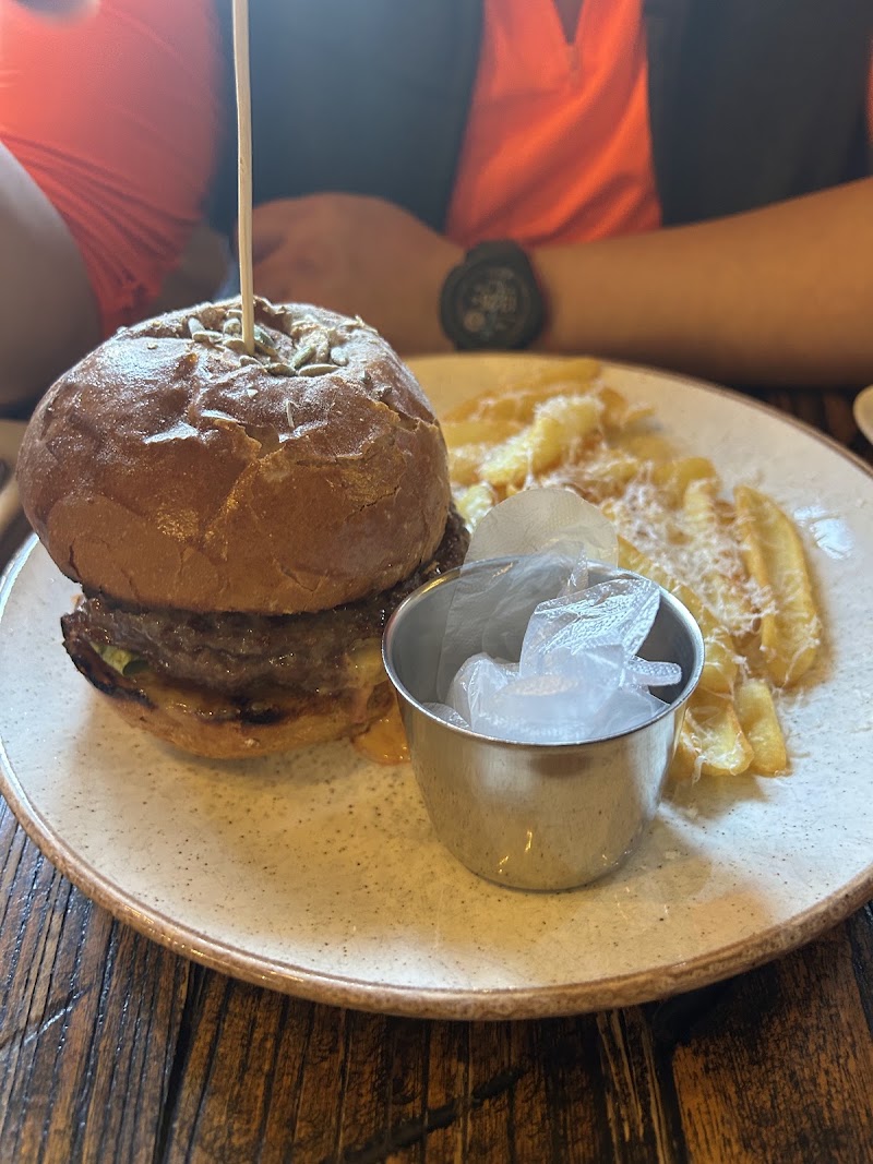 Beefeater Dostyk - Beefeater Dostyk, Dostyk Ave 43, Almaty 050000, Kazakhstan